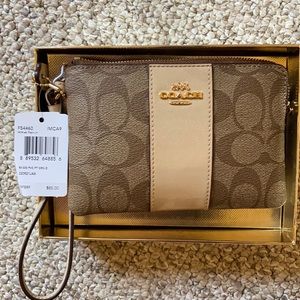 Coach Colourblock Signature Canvas Small Wristlet